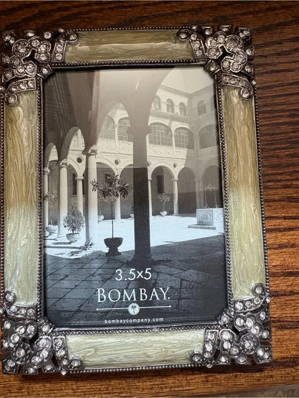 Vintage Bombay Company Cream/Bronze Photo Frame with Easel